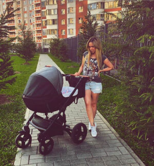 Krausman Sistema de viaje 3 in 1 Nexxo Black Silla de paseo, Carrito con capazo y Silla de coche Design Made In Germany