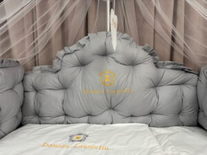 PEPPIbambini ROYAL Grey Terciopelo 11 Piezas Juego de Ropa de Cama para Cuna, 100% Algodón con bordado + Mosquitera - Imagen 3