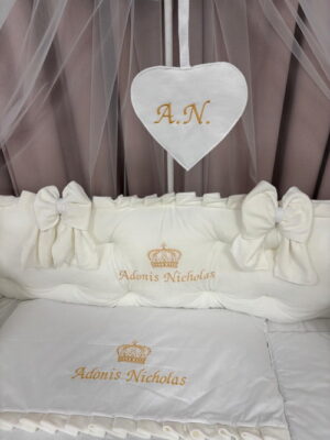 PEPPIbambini ROYAL White Terciopelo 11 Piezas Juego de Ropa de Cama para Cuna, 100% Algodón con bordado + Mosquitera - Imagen 6