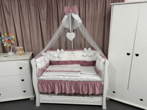 PEPPIbambini ROYAL White Pink Terciopelo 11 Piezas Juego de Ropa de Cama para Cuna, 100% Algodón con bordado + Mosquitera - Imagen 3