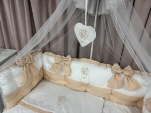 PEPPIbambini ROYAL White Beige 11 Piezas Juego de Ropa de Cama para Cuna, 100% Algodón con bordado + Mosquitera - Imagen 6