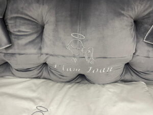 PEPPIbambini ROYAL White Grey Terciopelo 11 Piezas Juego de Ropa de Cama para Cuna, 100% Algodón con bordado + Mosquitera - Imagen 6
